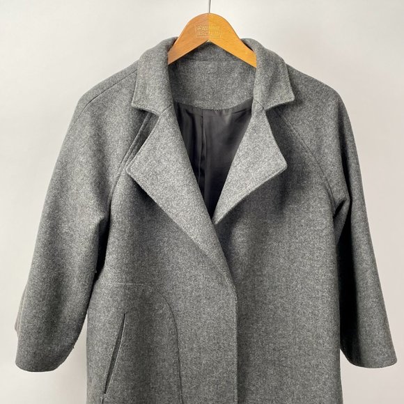 Grey Flannel Modern Korean Car Coat, 3/4 Sleeves, Single Snap Closure, Size M/L - Picture 2 of 8